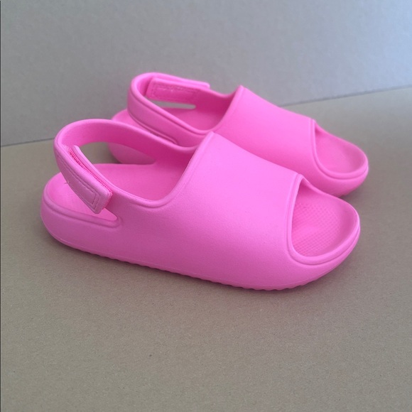 Cat & Jack NEON Pink slides with velcro strap! NWOT - Picture 2 of 4